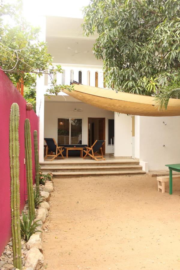 بويرتو إسكونديدو Mi Puerto Beach Hostel المظهر الخارجي الصورة